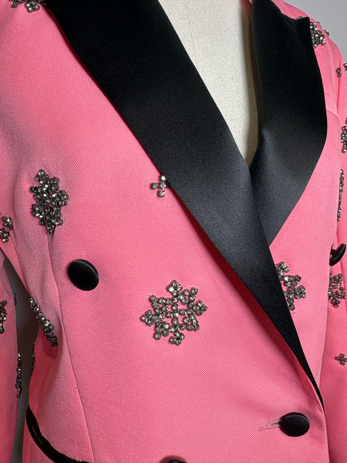 Women Size 4 L'Agence Pink Crystal Tuxedo Blazer