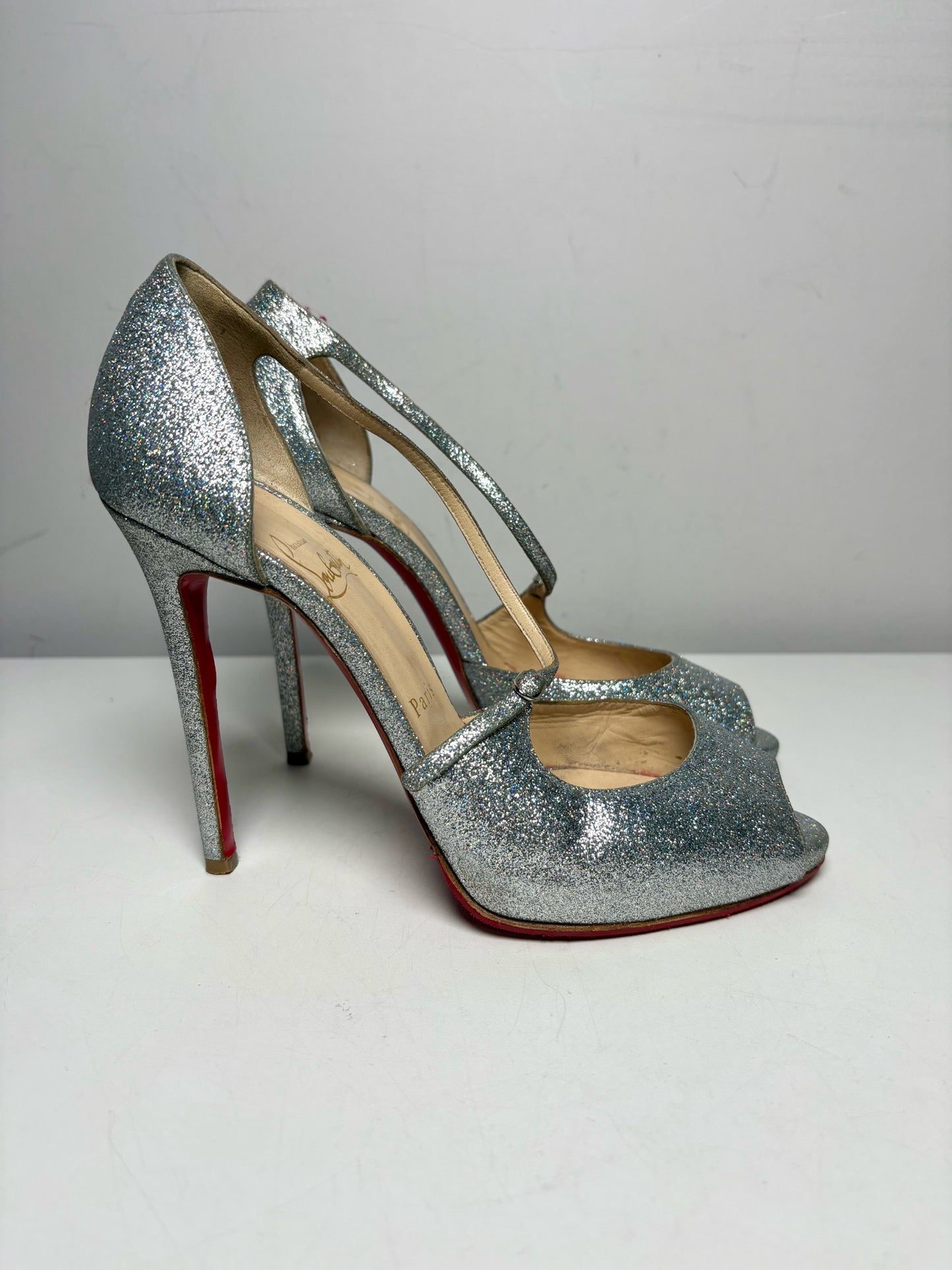 W Shoe Size 39 Christian Louboutin Silver Women's Pump