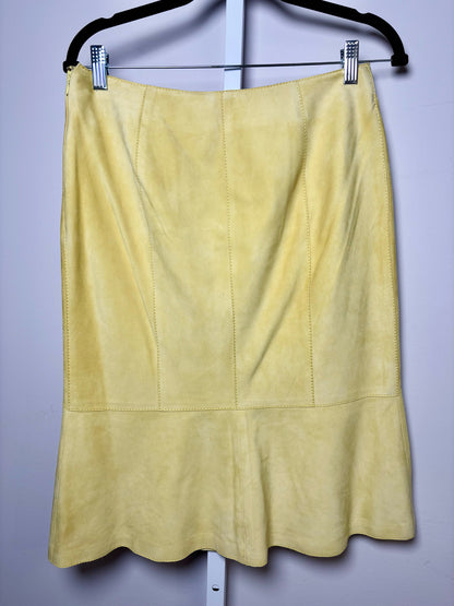 Women Size 6 Valentino Garavani Yellow Solid Suede Leather Skirt