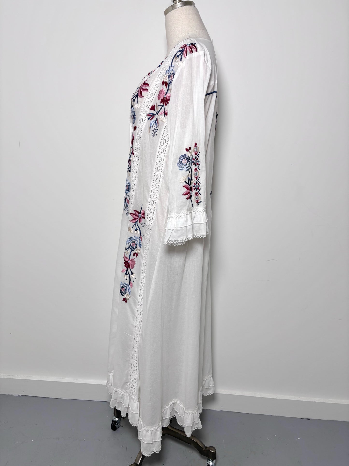 Women Size XS Misa Los Angeles White Embroidered Cotton Maxi Dress