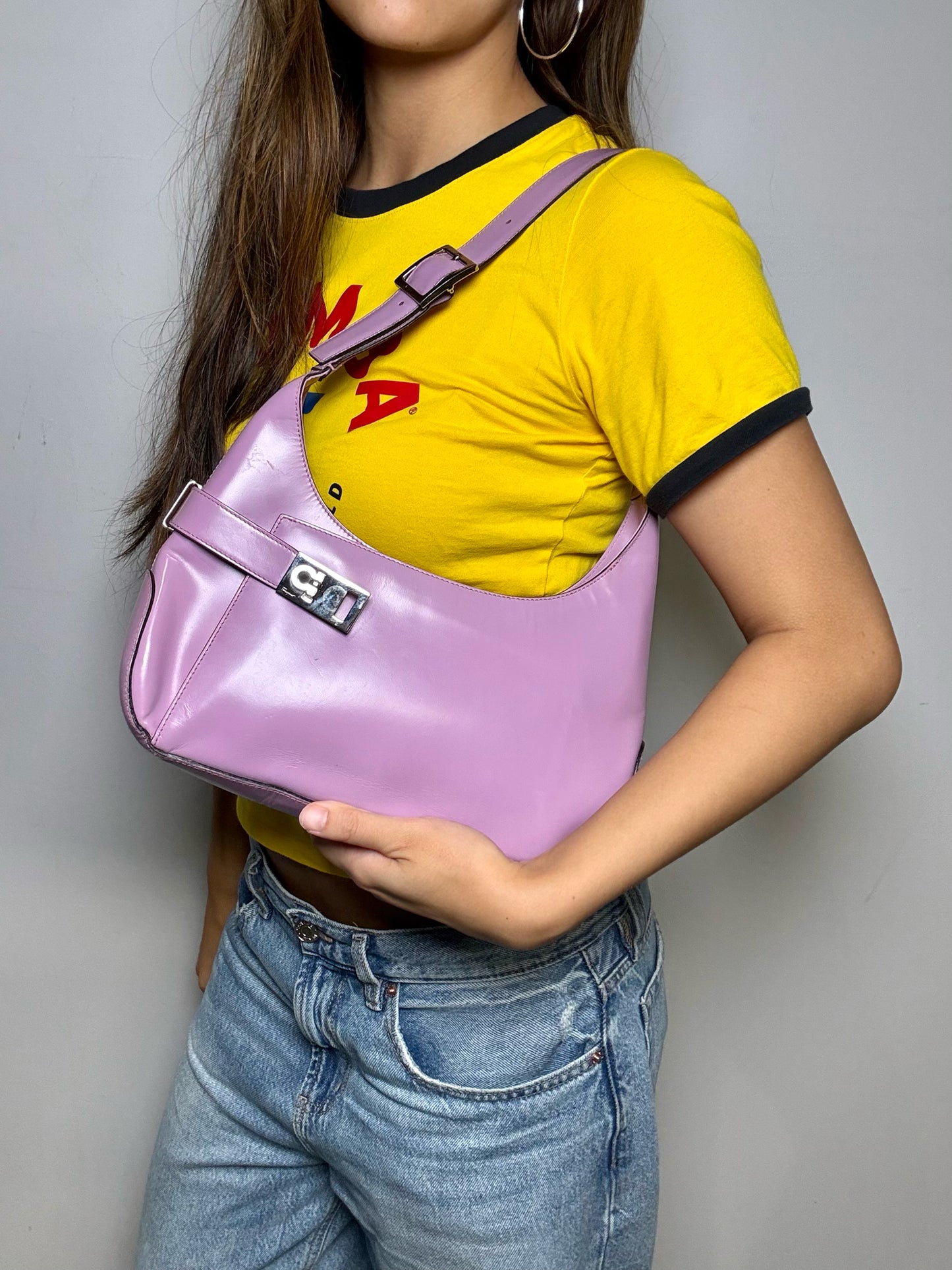 Women's Salvatore Ferragamo Gancini Lilac Leather Authentic Pre-Owned Hobo Shoulder Bag
