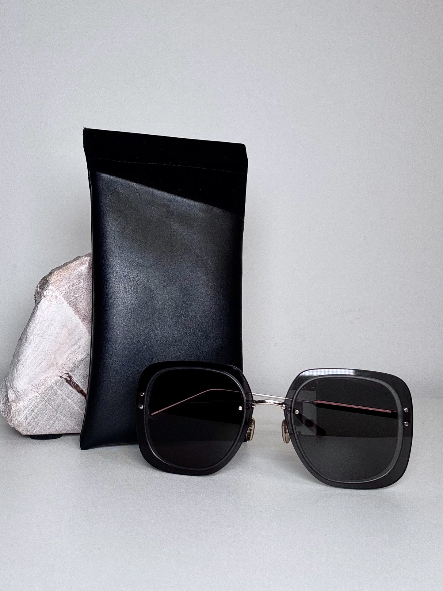 Metal Christian Dior Pre-owned Smoke Grey/Multi Sunglasses Pre-Owned