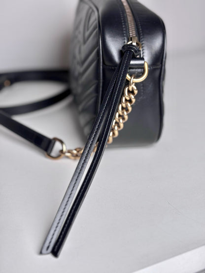 Gucci Marmont Camera Quilted Leather Pre-owned Black Nappa Small Purse Pre-owned