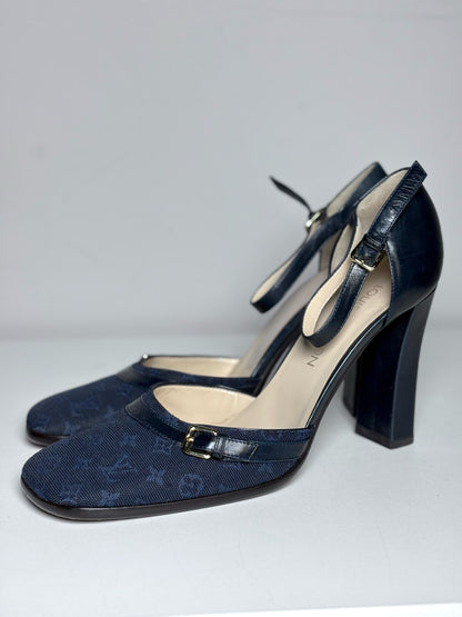Louis Vuitton Josephine Blue Canvas, Leather Pre-owned Heels