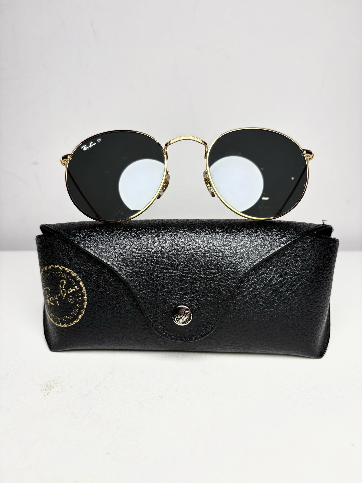 Women's Ray-Ban RB3447 Round Metal Gold Polarized Pre-Owned Sunglasses