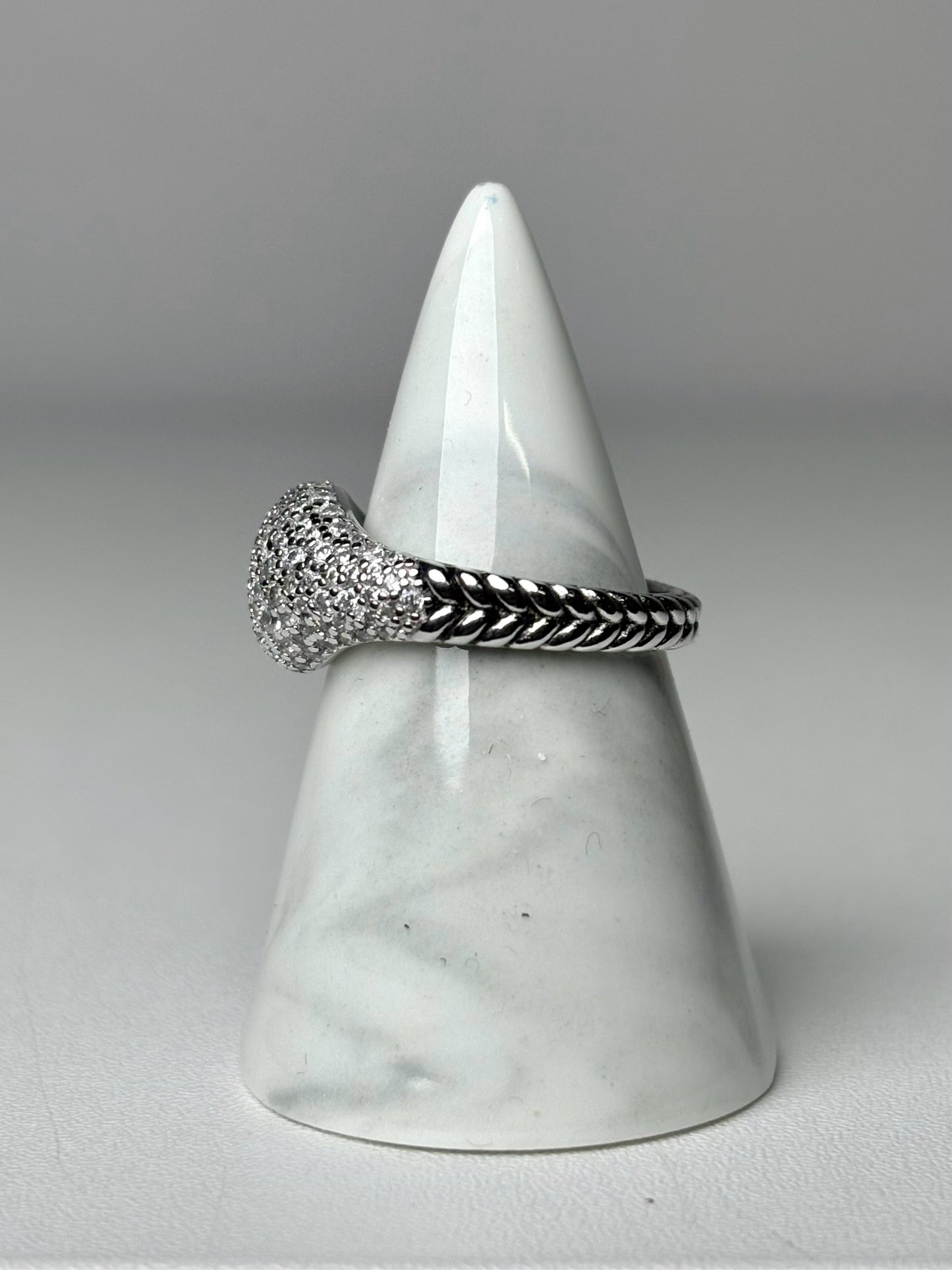David Yurman Chevron Pinky 18K White Gold Pinky Ring
