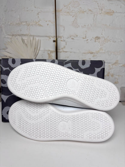 W Shoe Size 8.5 adidas x marimekko Black & White Leather NWT Sneakers