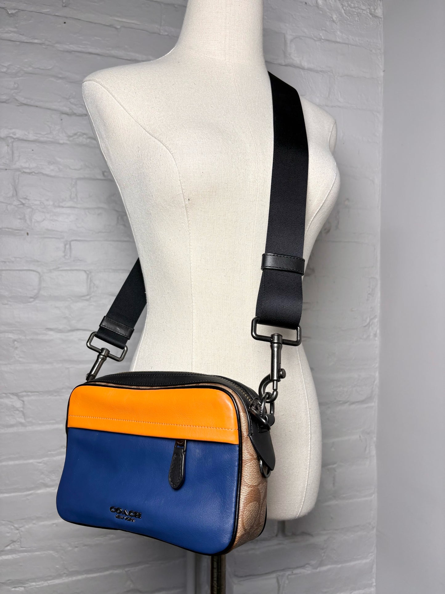 Coach Graham Crossbody Colorblock Signature Leather, Canvas