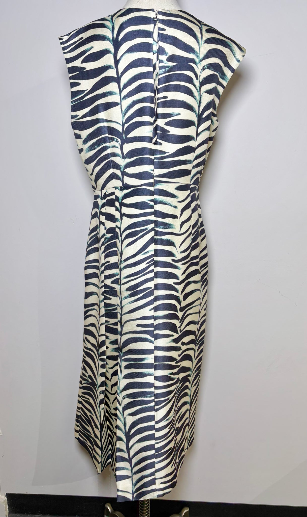 Women Size L Odeeh Multi-Color Zebra Stripes Silk, Wool NWT Dress