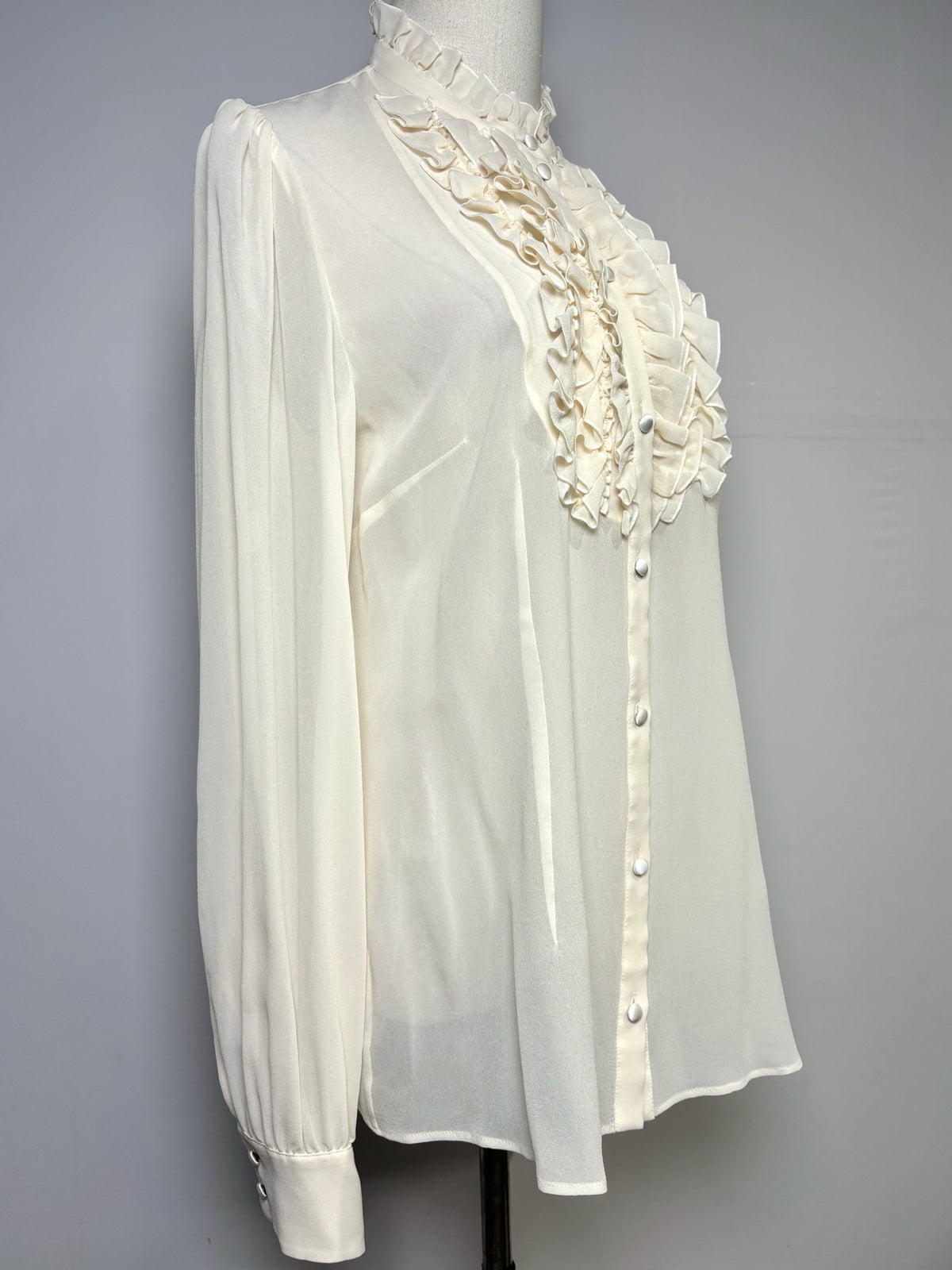 Women Size 48 (M) Dolce & Gabbana Cream Solid Women's 100% Silk Vintage Blouse