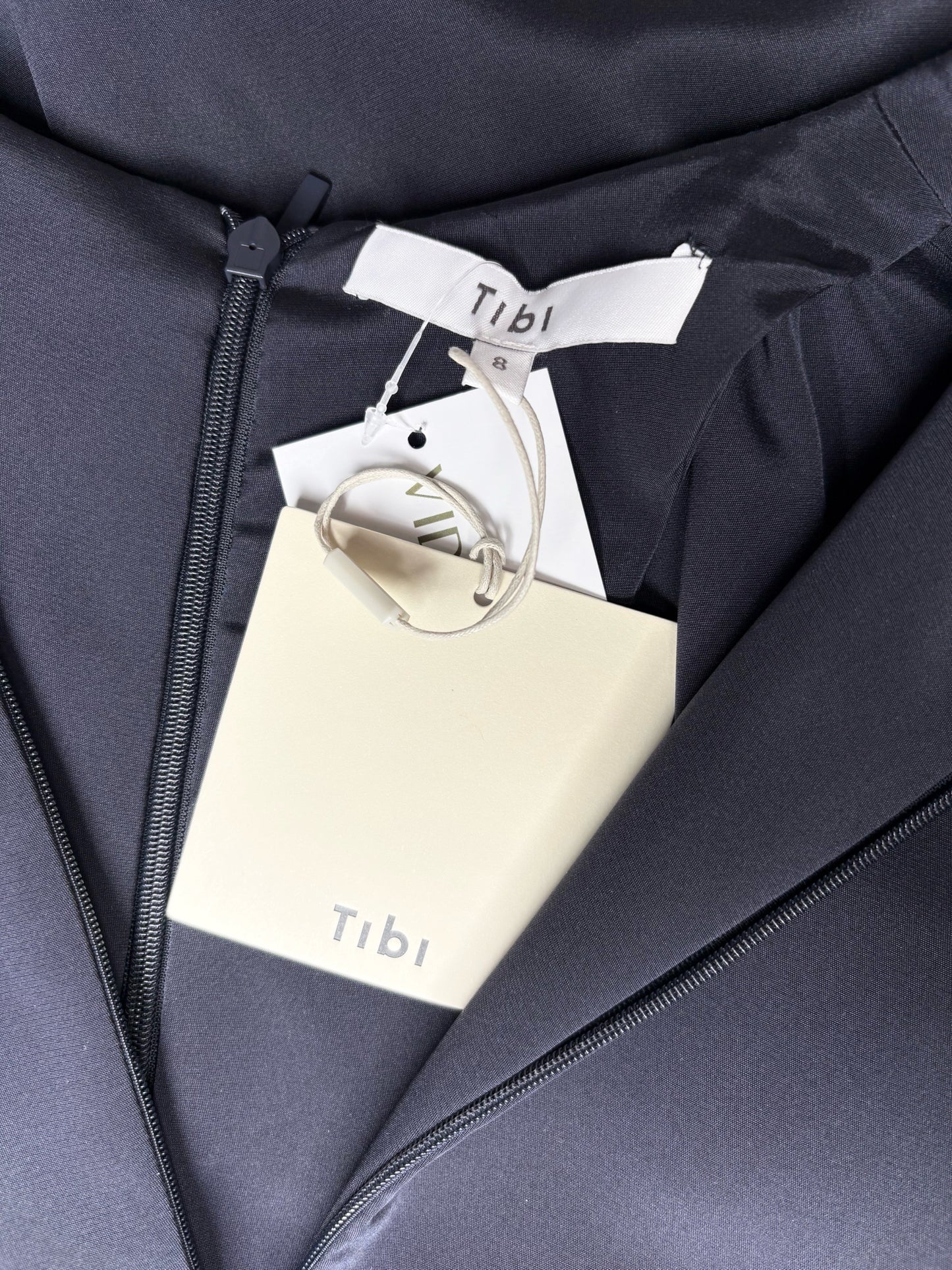 Women Size 8 Tibi Cocoon Layers Black Solid Blend NWT Pre-owned Top
