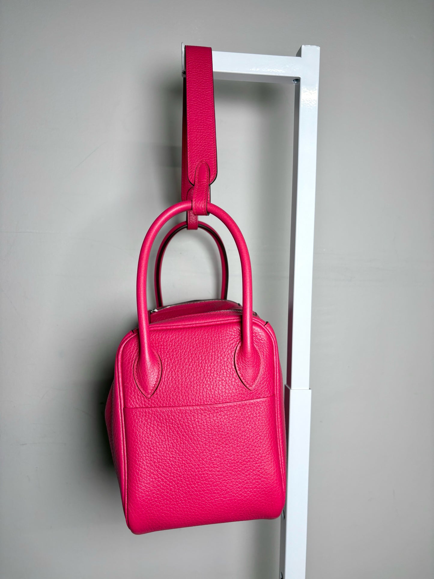 Women's Hermes Clemence Lindy 26 Pink Pre-owned Pink Pebble Grain Leather Purse