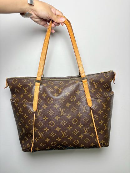 Louis Vuitton Monogram Brown Totally MM Tote