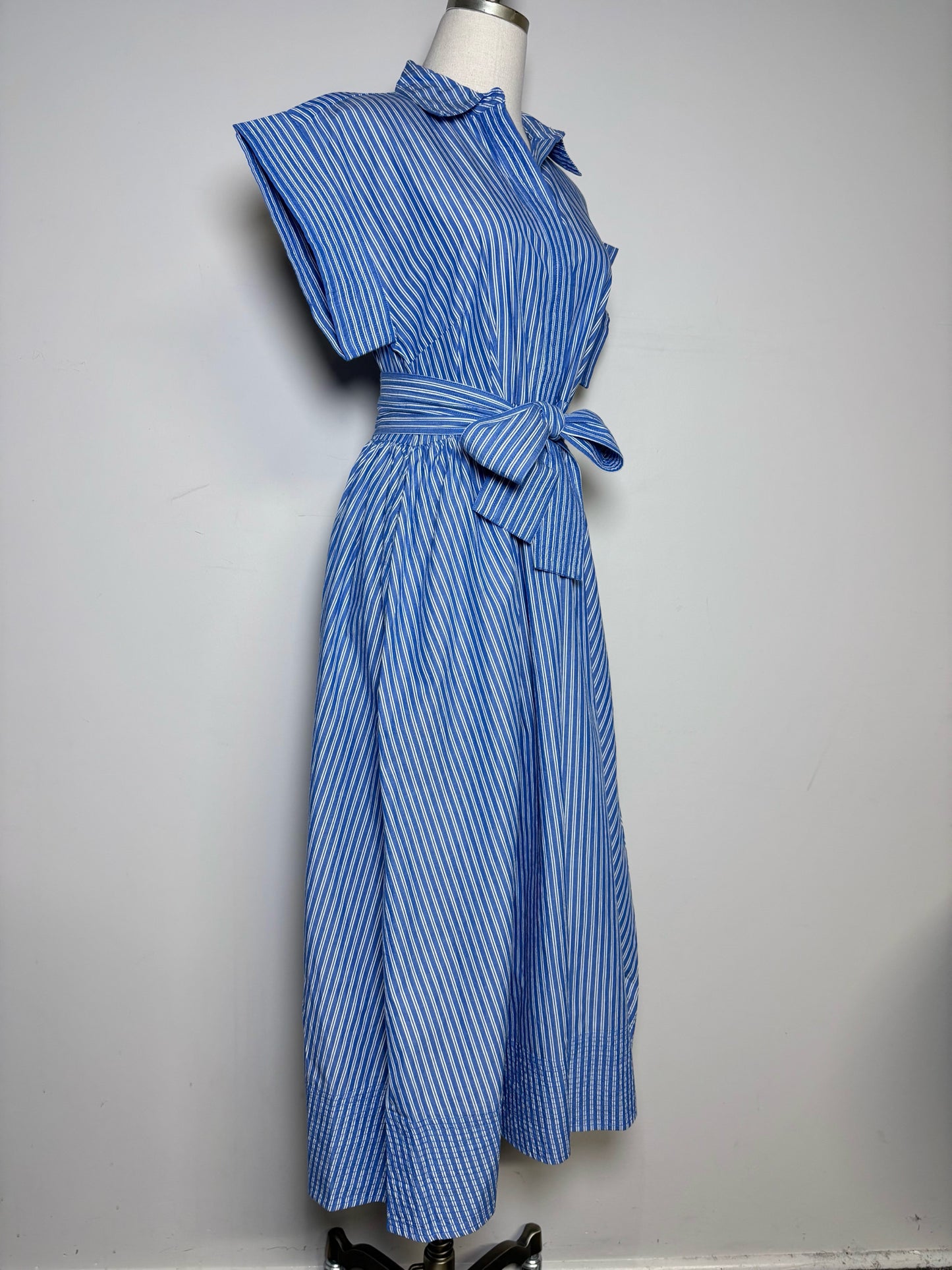 Women Size M Oliphant Blue/White Striped Pure Cotton Pre-owned, NWT Dress