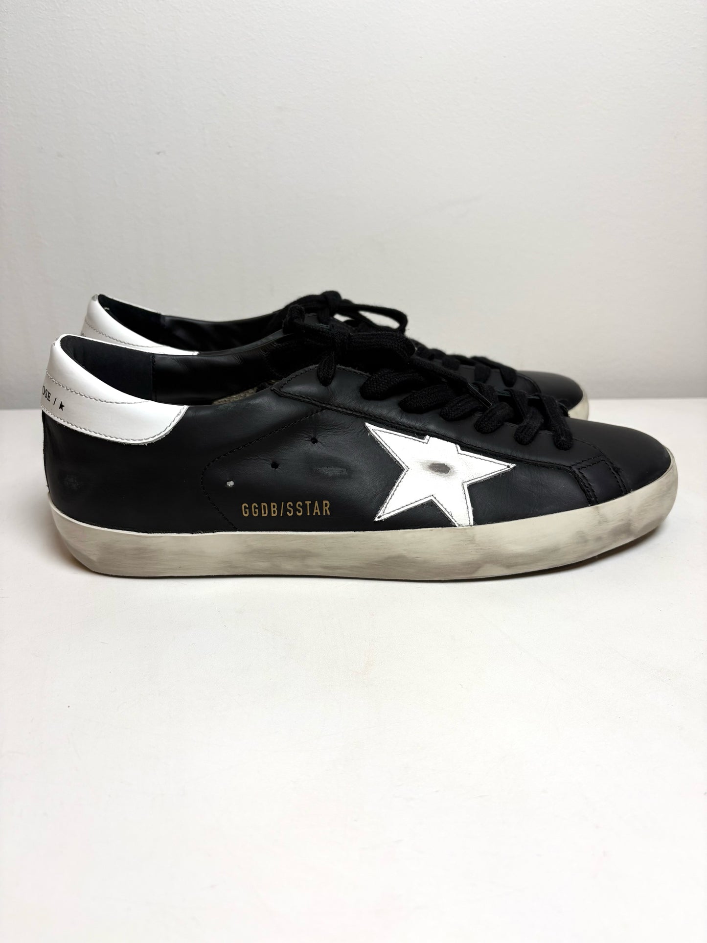 Golden Goose Black Leather White Star Men's Pre-owned, NWT 42 Sneakers