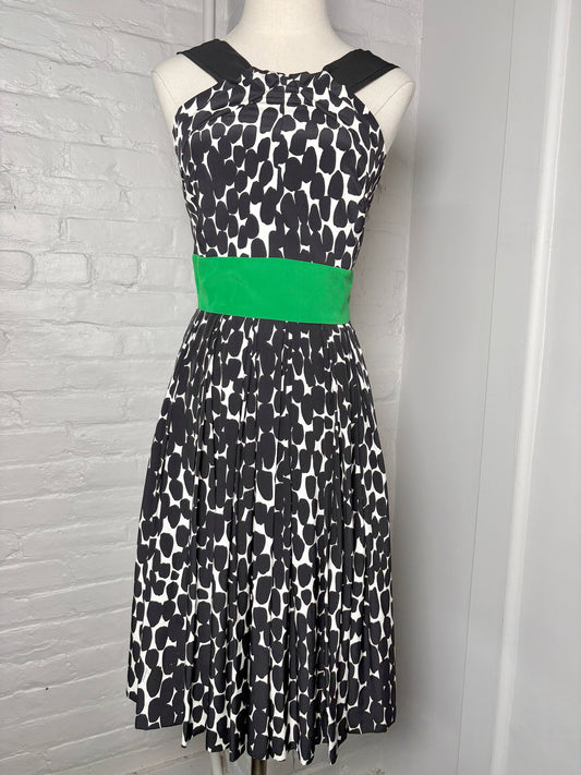 Women Size 38 (2 US) Gucci Black, Green, White Geometric Dot Pure Silk Dress