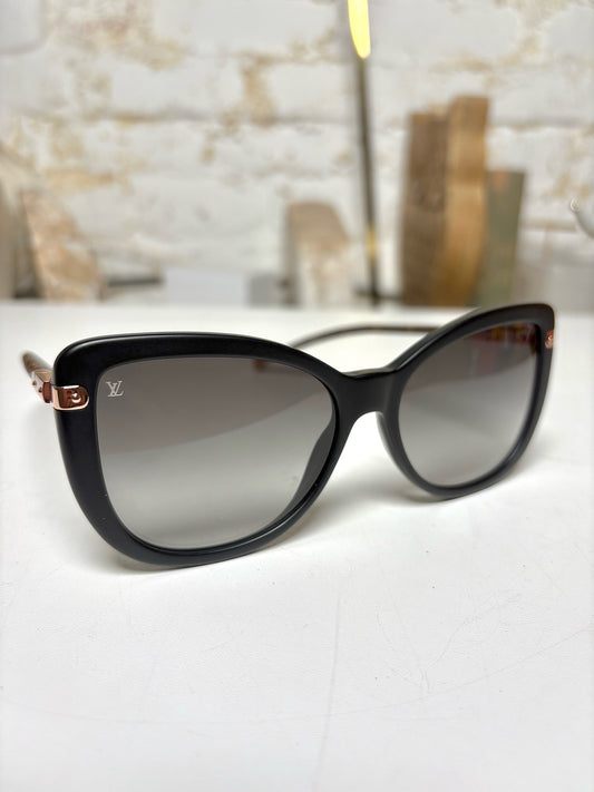 Louis Vuitton NWT Black Charlotte Leather-wrapped Monogram Fold Sunglasses