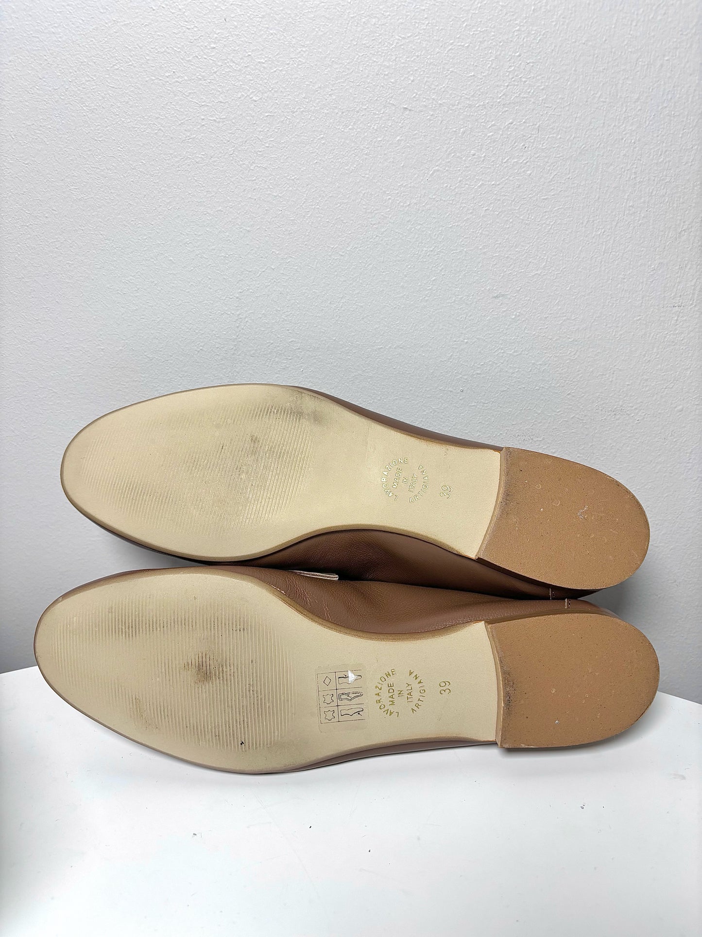 W Shoe Size 39 (8.5 US) Michele Lopriore Camel Leather Paola Loafers