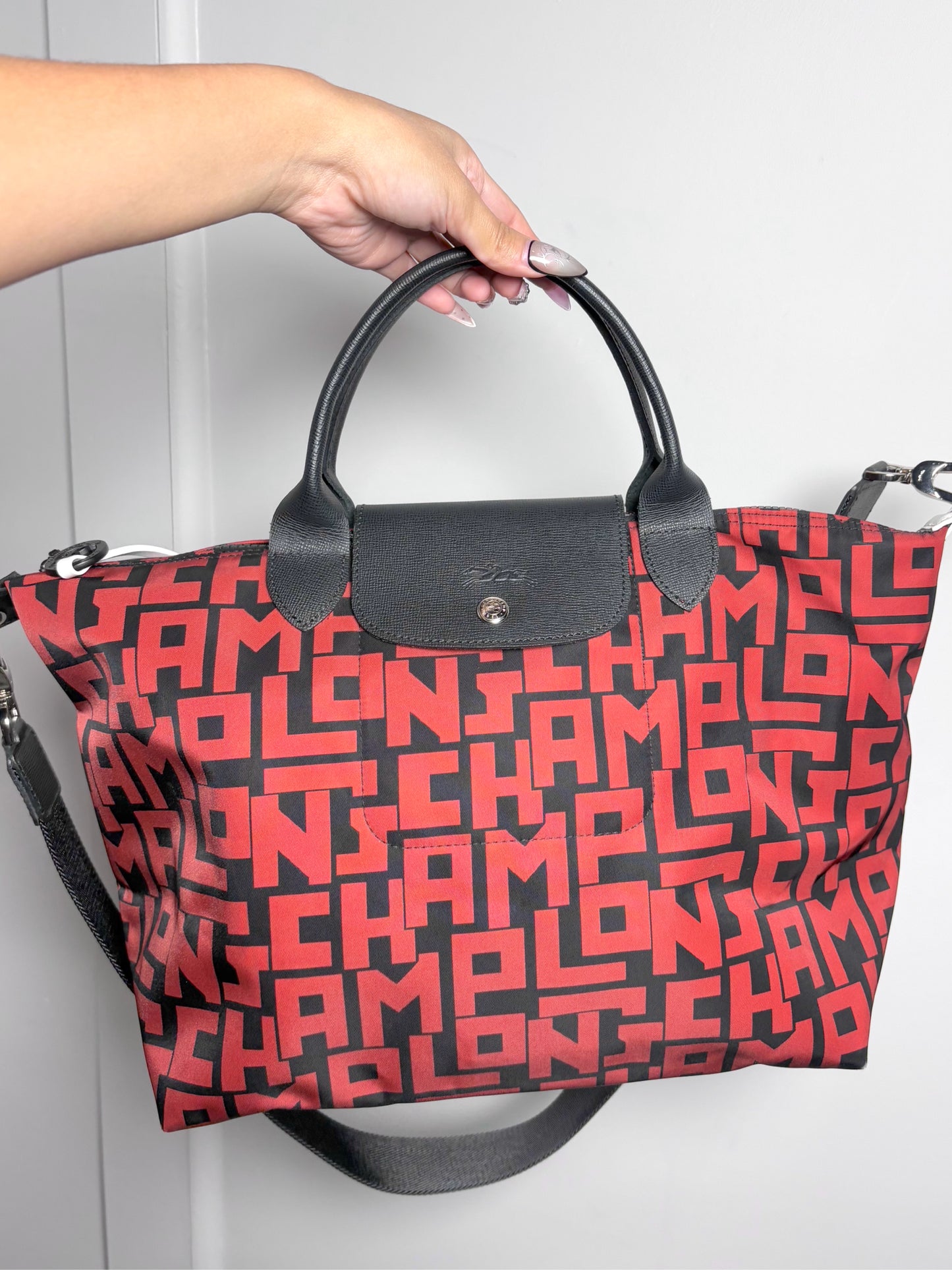 Nylon Longchamp Monogram Black & Red Medium Purse