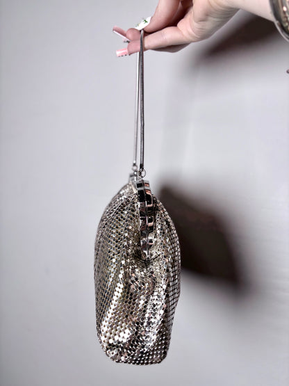 Metal Whiting & Davis Silver Vintage Evening Bag