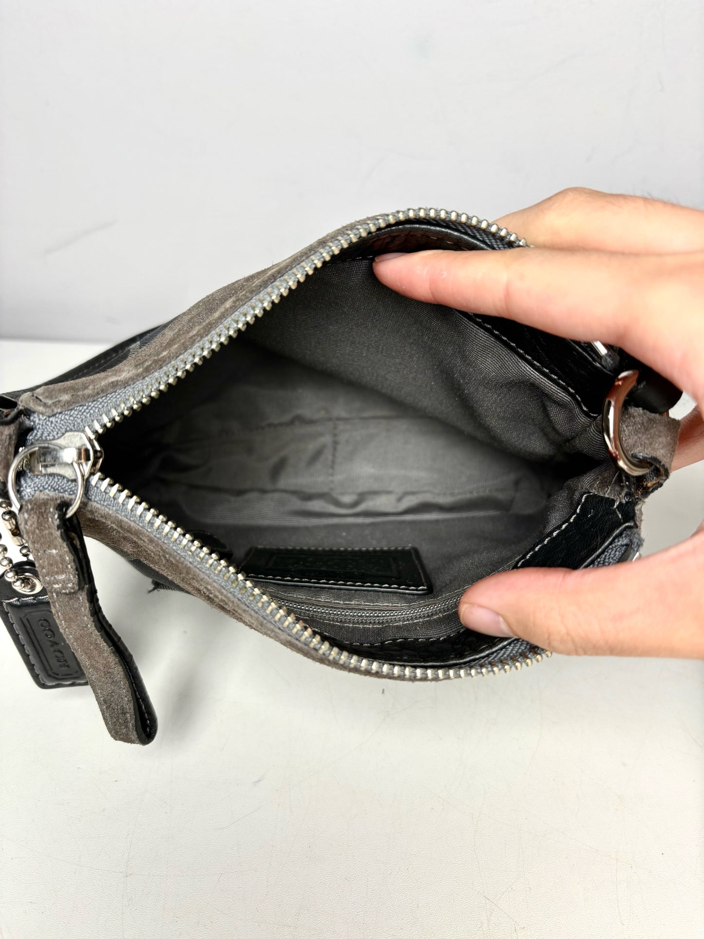 Coach Monogram Vintage Canvas, Leather Pre-owned Black, gray Suede Small Purse
