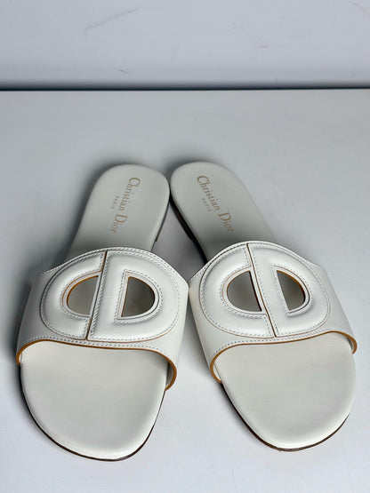 W Shoe Size 40 (9.5 - 10) Christian Dior Off-white Leather Calfskin Flats