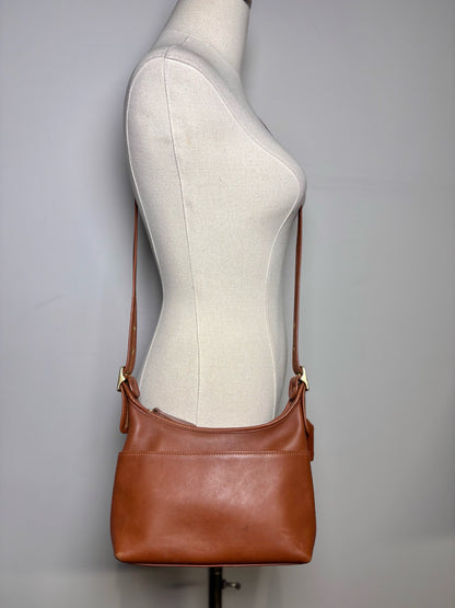Coach Solid Vintage Leather Pre-owned Caramel Brown Genuine Leather Small Purse