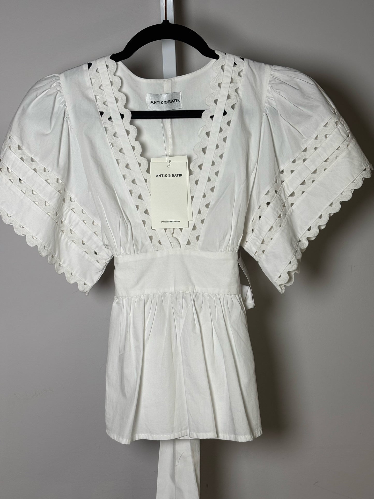 Women Size XS Antik Batik White Solid Cotton NWT Blouse