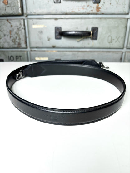 Givenchy Solid Leather Black Calfskin Antigona Large Tote