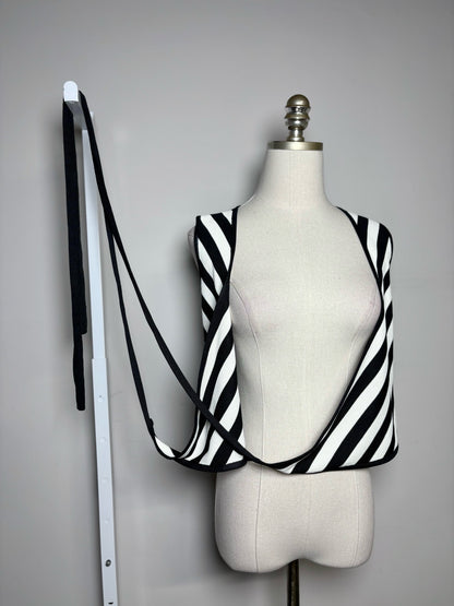 Women Size 46 Dolce & Gabbana Black & White Chevron Vintage Pre-owned Vest