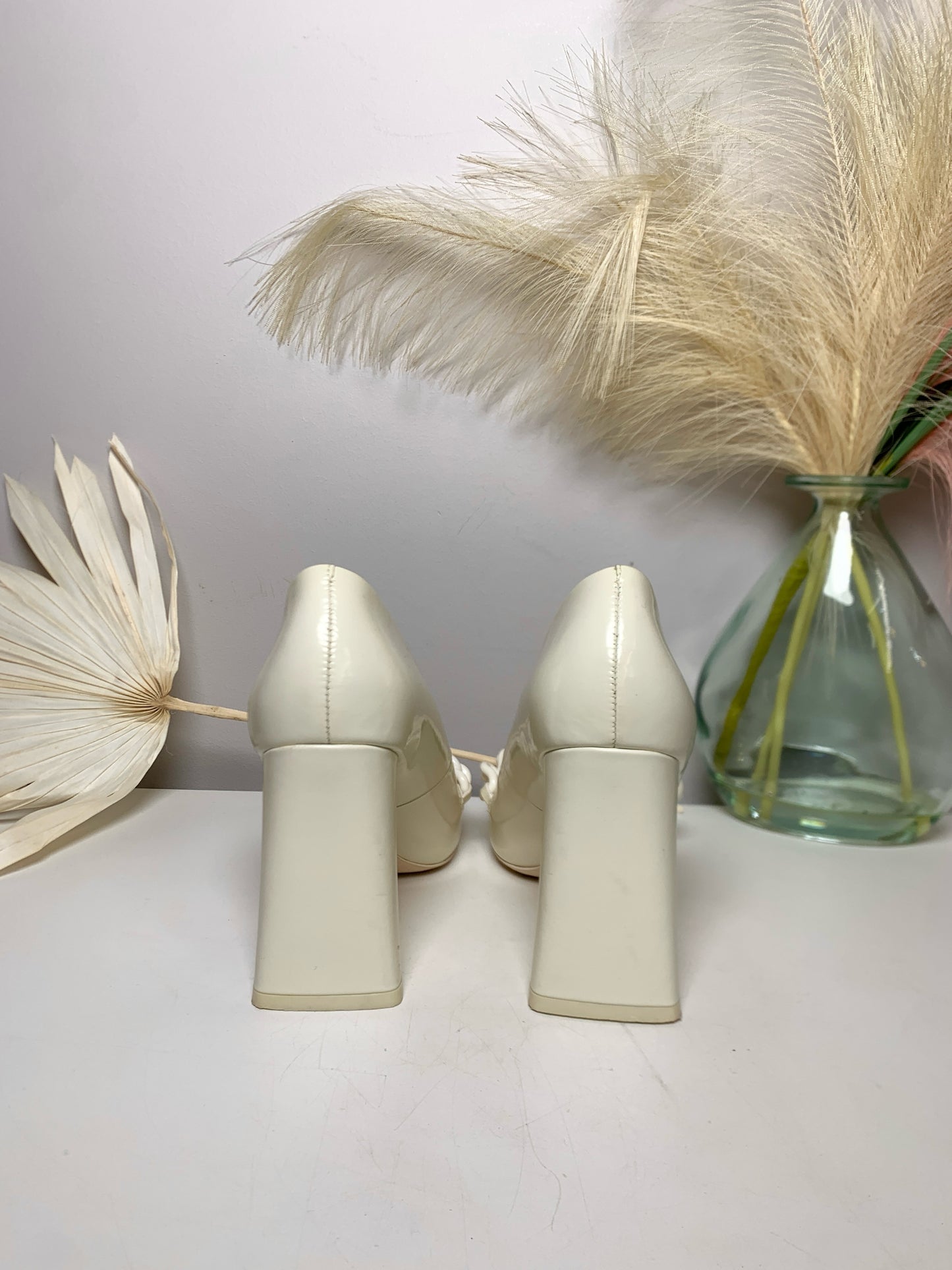W Shoe Size 6.5 Tory Burch Cream Leather Cowhide Heels