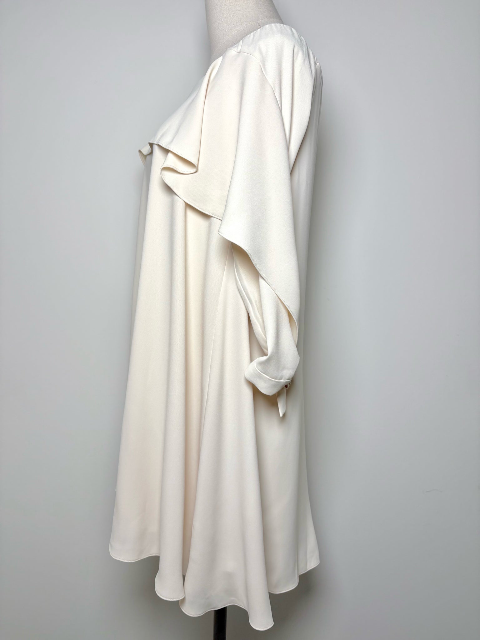 Women Size 2 Halston Heritage Cream Solid NWT Dress – VIDA STYLE SHOP Women Size 2 Halston Heritage Cream Solid NWT Dress – VIDA STYLE SHOP