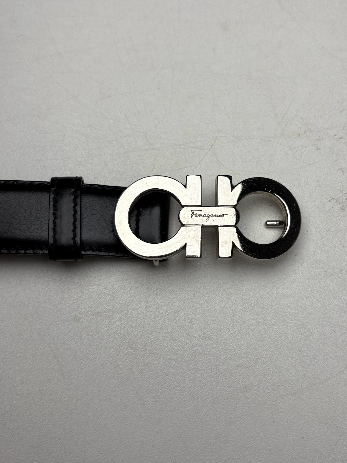 Women's Authentic Salvatore Ferragamo Gancini Black Leather Silver-Tone Buckle Pre-Owned Belt