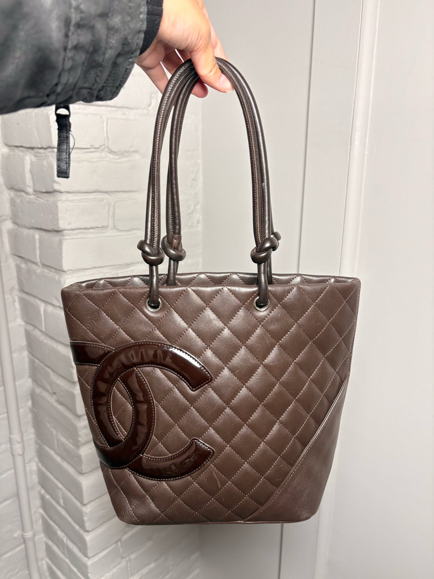 Leather Chanel Quilted Vintage Leather Brown Calfskin Medium Purse