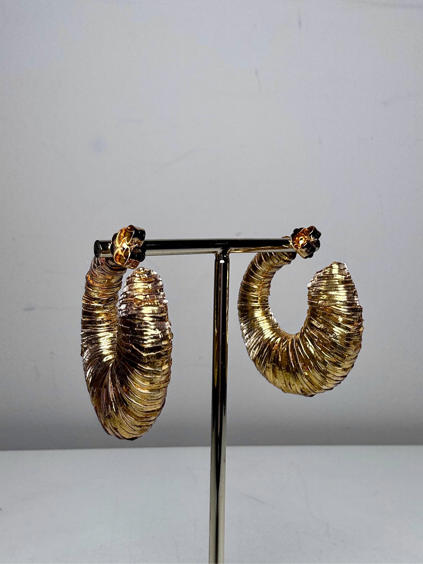 Rebecca de Ravenel Gold, Gold-plated Crescent Earrings