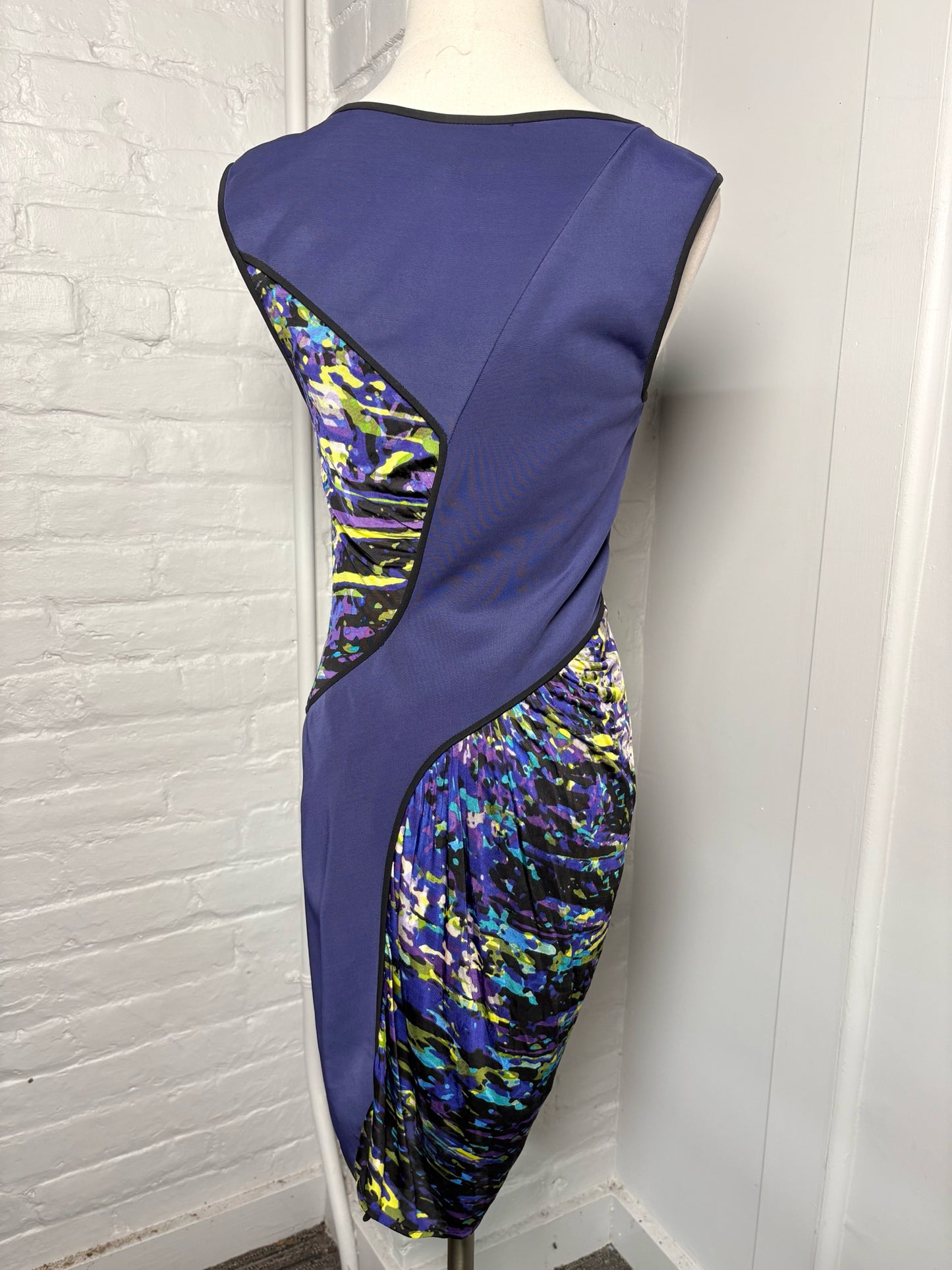 Women Size XS BCBG Max Azria Purple, green, blue Print Polyester Dress
