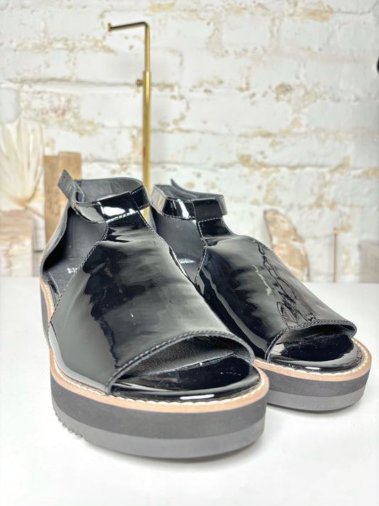 W Shoe Size 7.5 Eileen Fisher Black Leather Patent NWOT Wedges