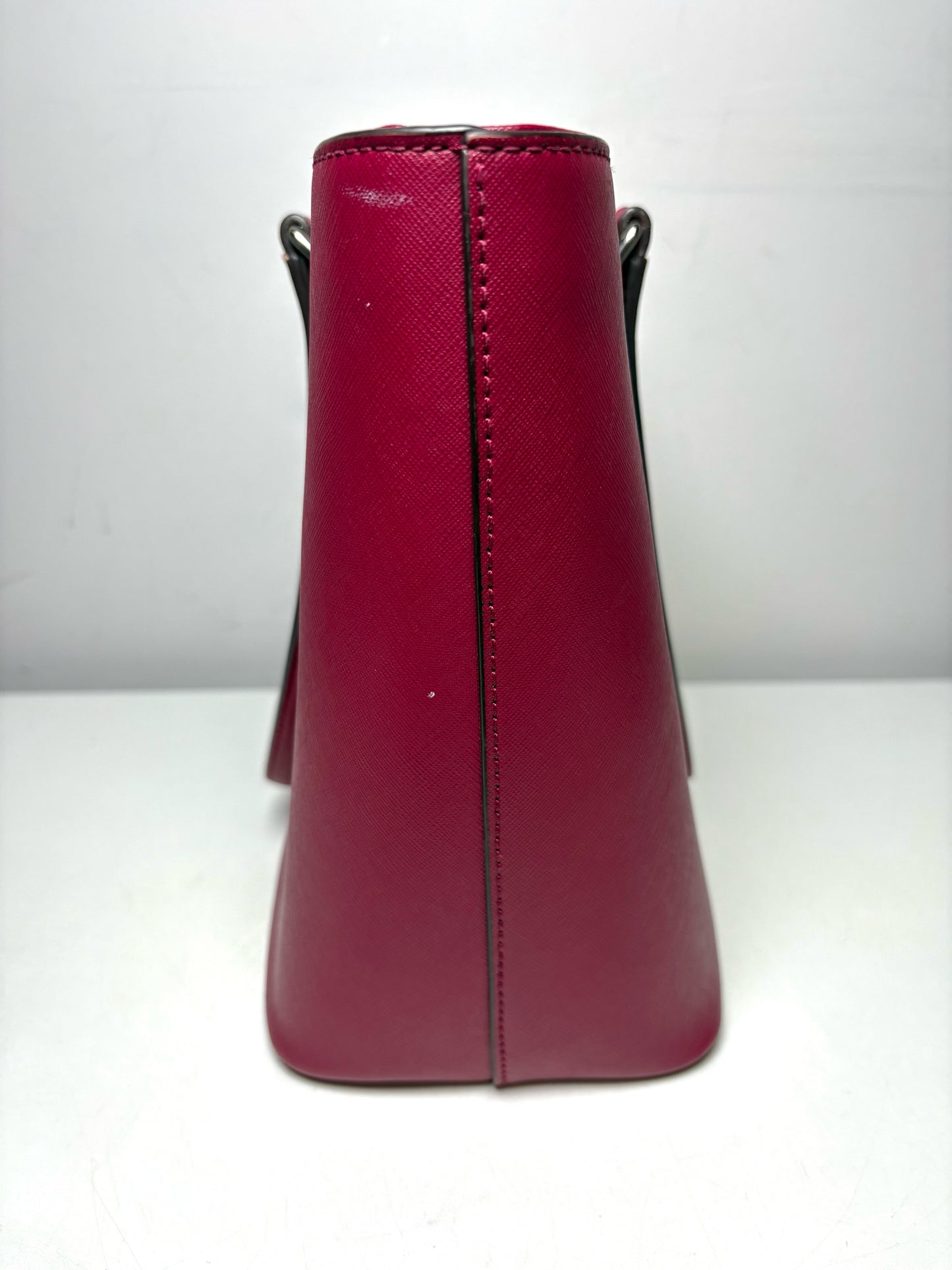 Kate Spade New York Saffiano Leather Pre-owned Raspberry Tote Bag