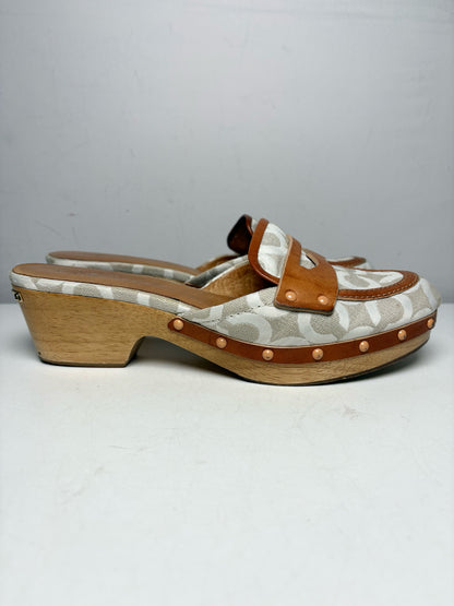 Women's Shoe Size 8.5 Coach Cream & Caramel Monogram Jacquard Wooden Heel Pre-Owned Slides