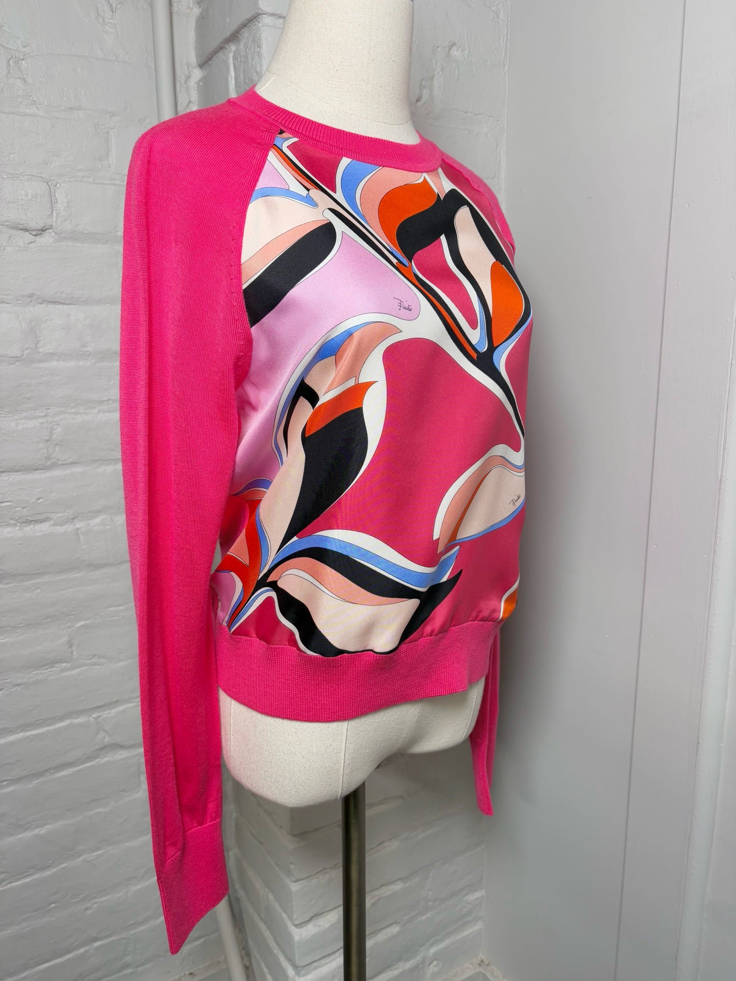 Women Size S Emilio Pucci Pink Abstract Art Silk Sweater