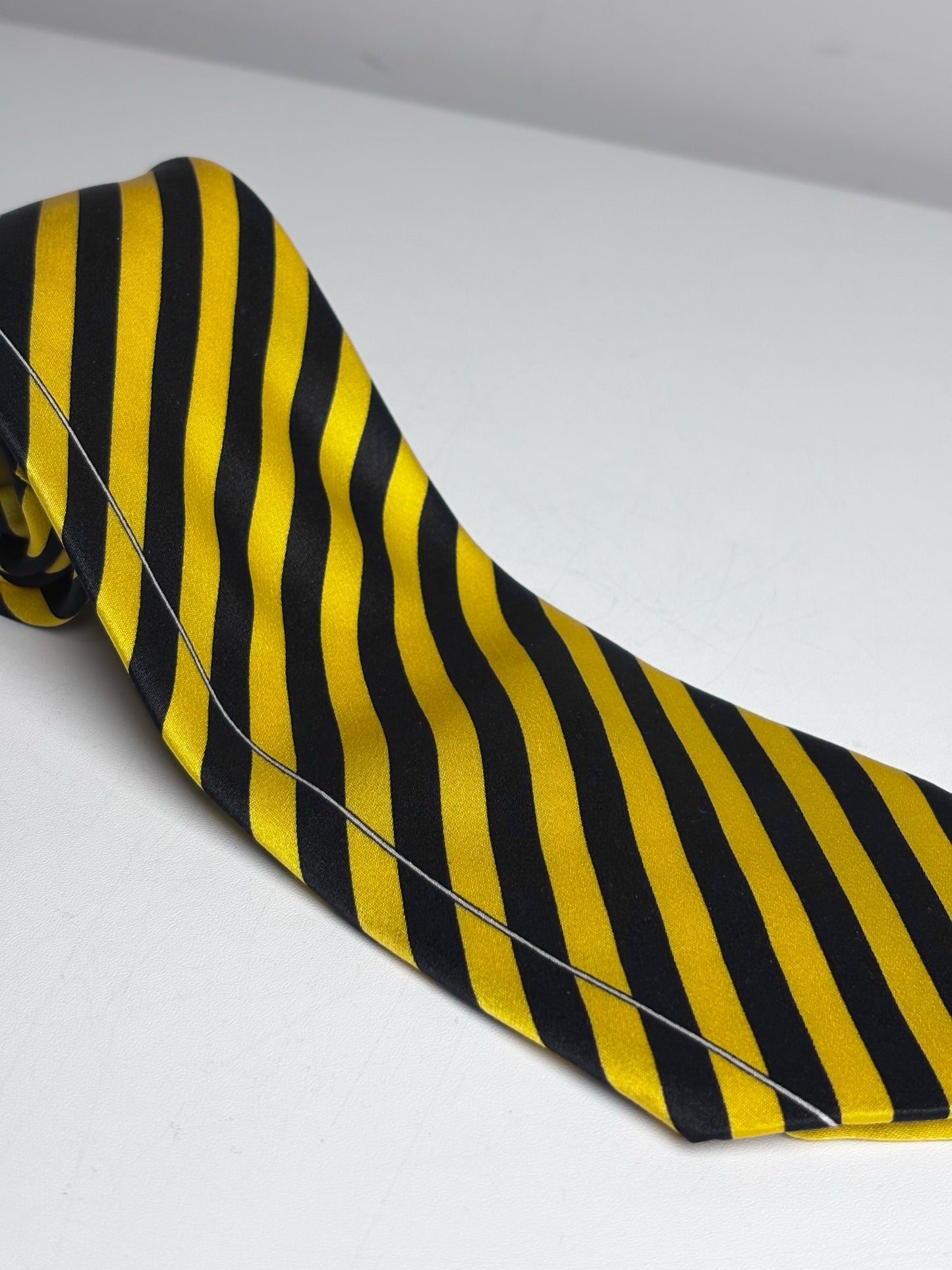 Bijan Black, Yellow 100% Silk Diagonal Stripes Men's Pre-owned Tie