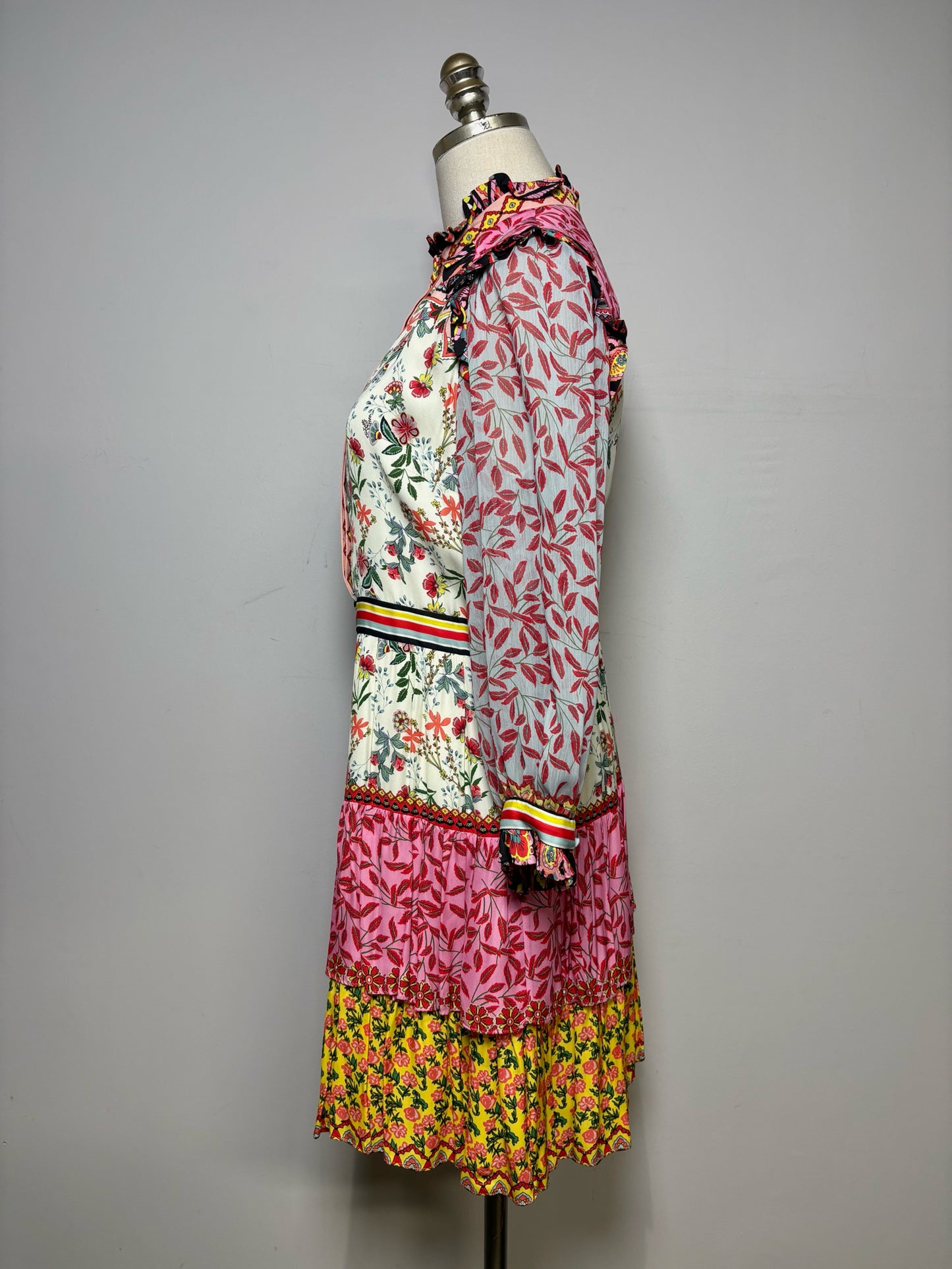 Size 6 (M) Alice + Olivia Multi-Color Floral Women's 100% Viscose Dress