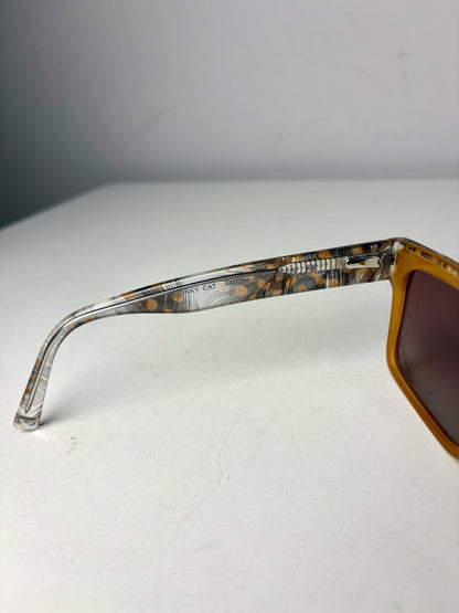 Elton John Eyewear Women's Pre-owned Blue Acetate Sunglasses