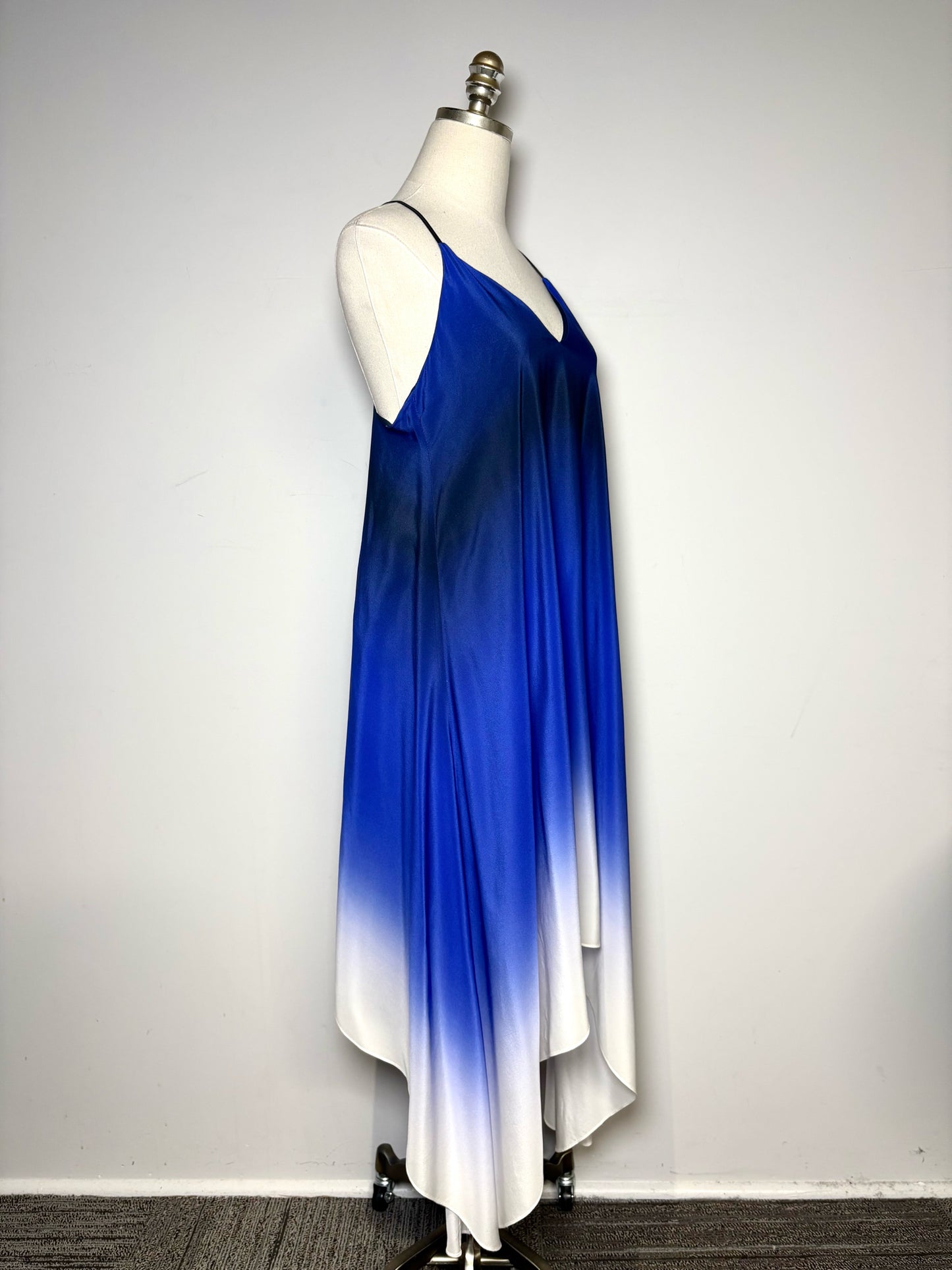 Women Size 4 Milly Blue Ombre Pure Silk Pre-owned Dress