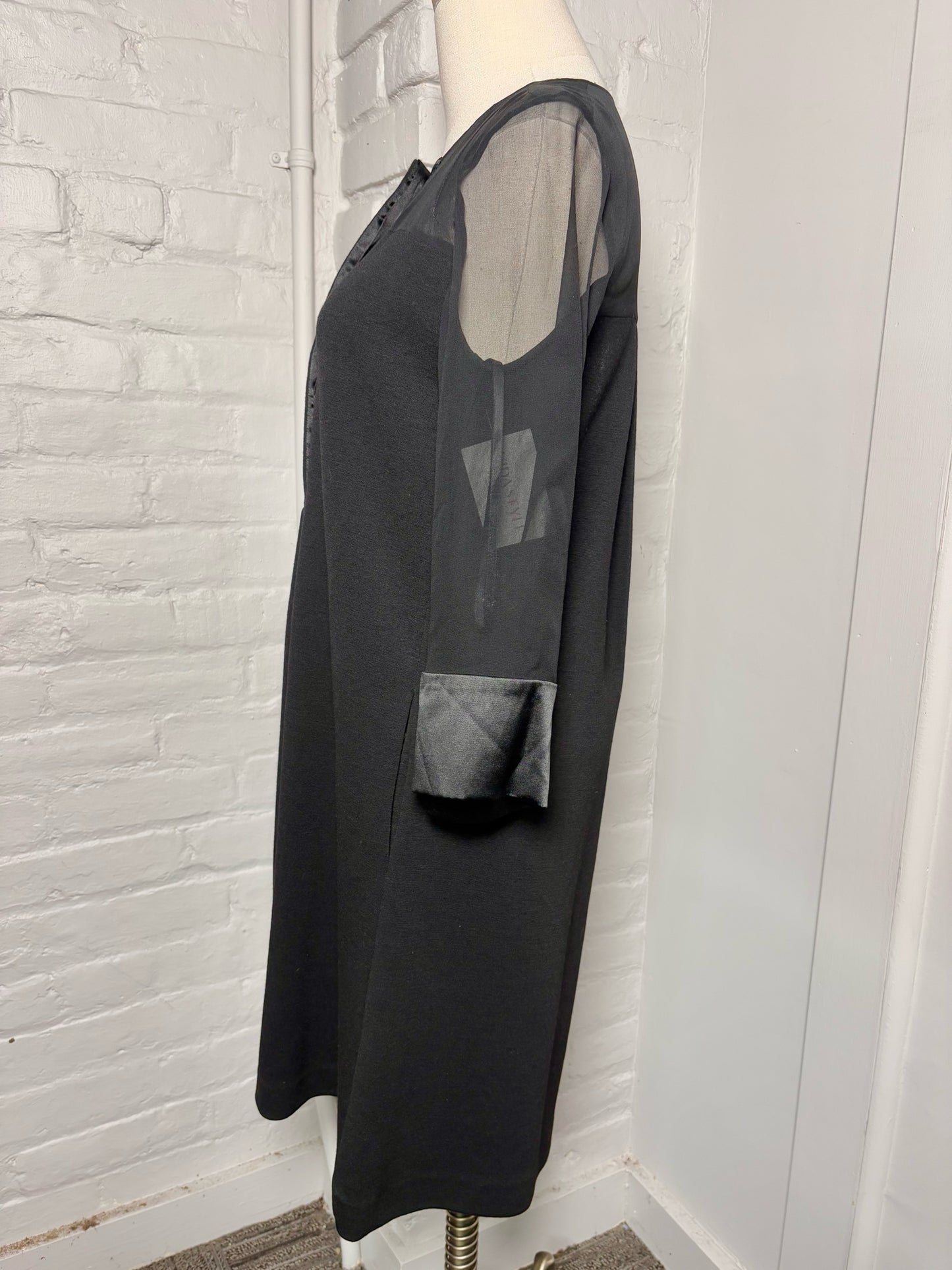 Women Size 4 Diane Von Furstenberg Black Solid Sheer Sleeves Silk, Wool Dress