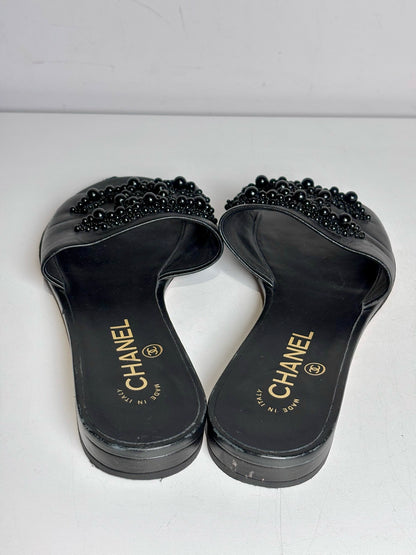 W Shoe Size 37.5 (7.5) Chanel Black Leather Women's Pre-owned Sandals