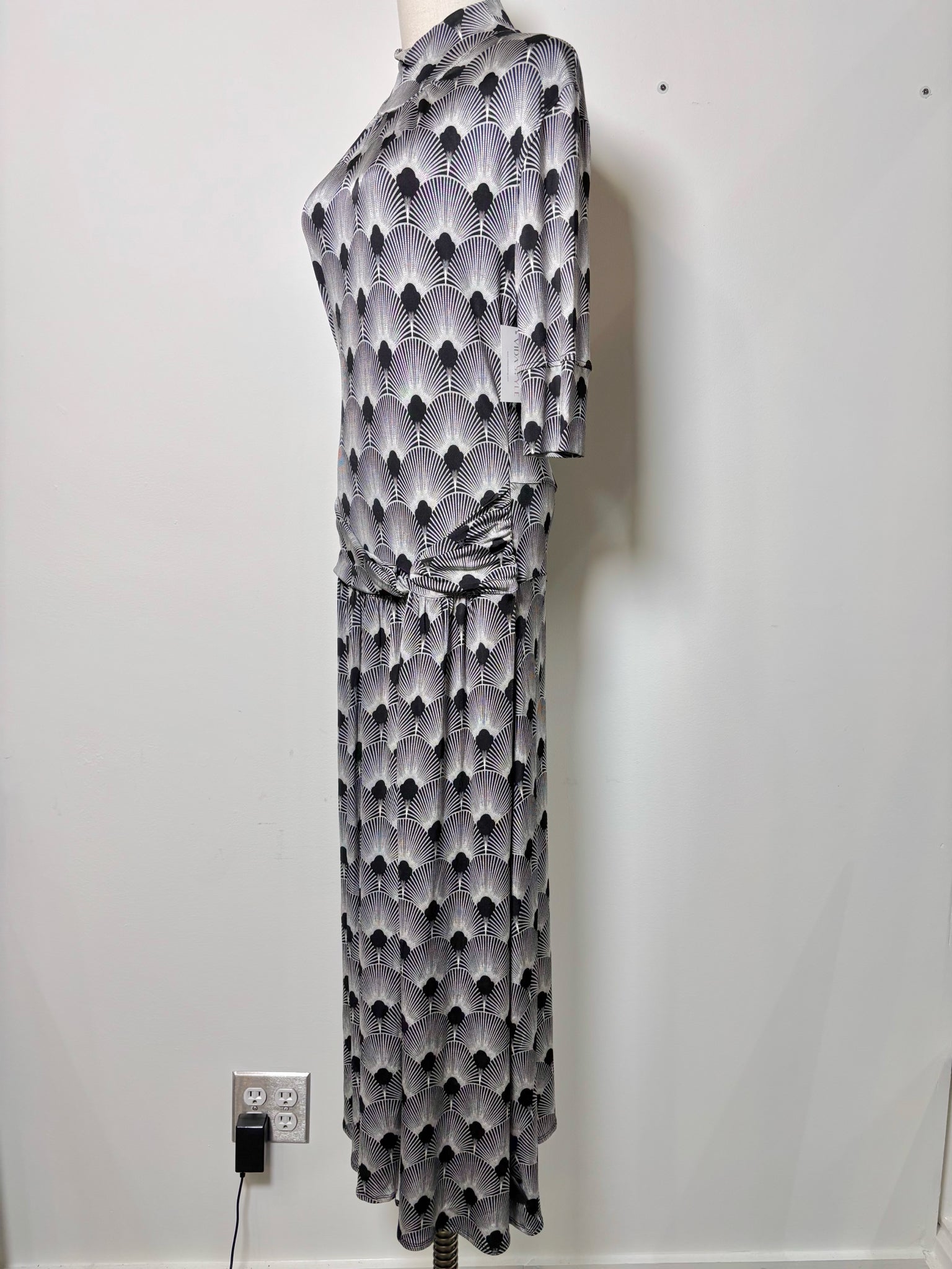 Women Size 42 Paco Rabanne White Print Dress VIDA STYLE SHOP Women Size 42 Paco Rabanne White Print Dress VIDA STYLE SHOP