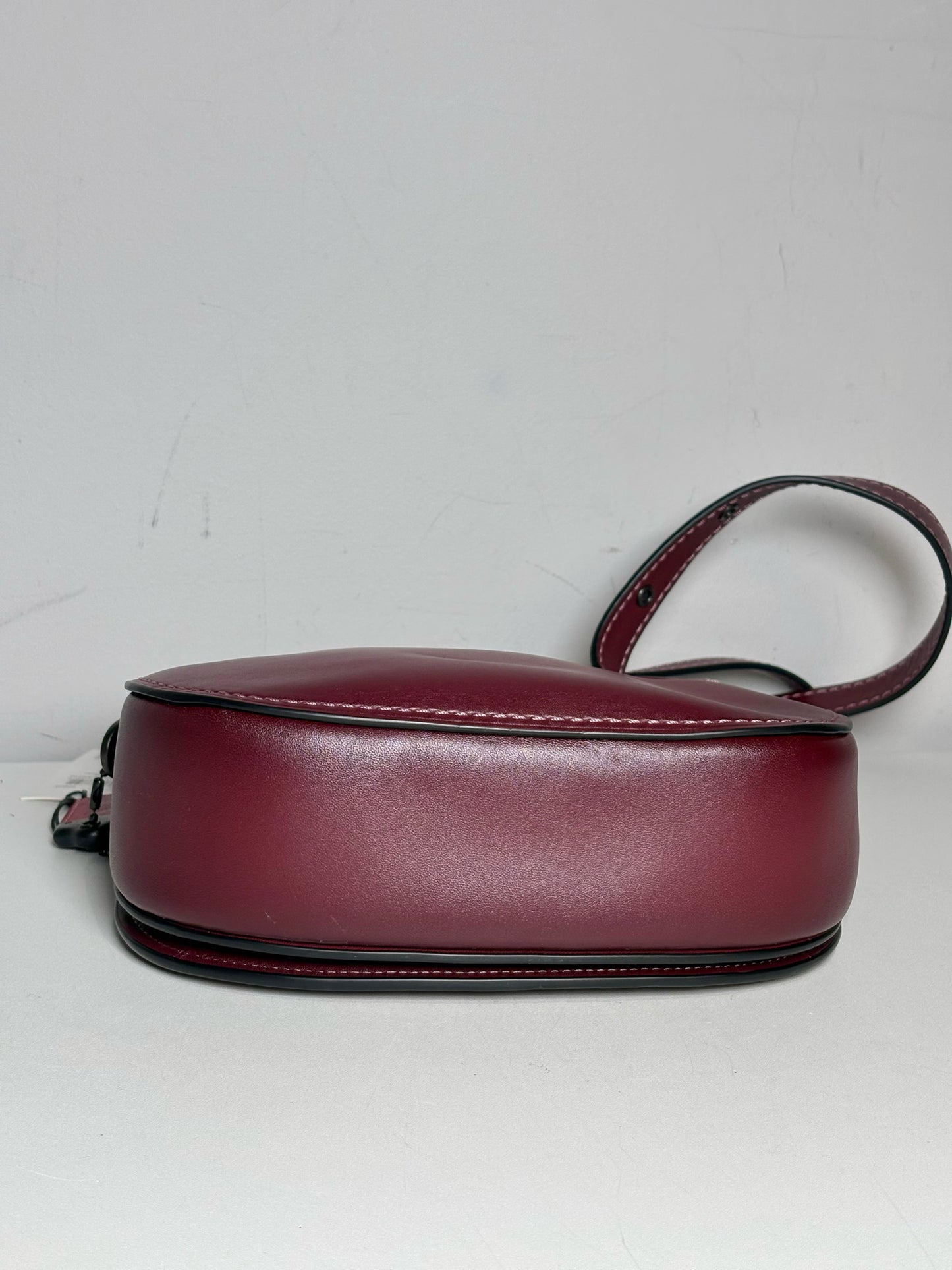 Women's Coach 20115 Pearls, Grommets Leather Pre-owned Bordeaux Saddle Bag