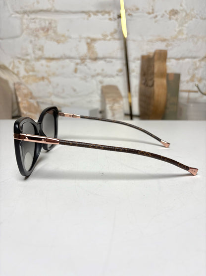 Louis Vuitton NWT Black Charlotte Leather-wrapped Monogram Fold Sunglasses