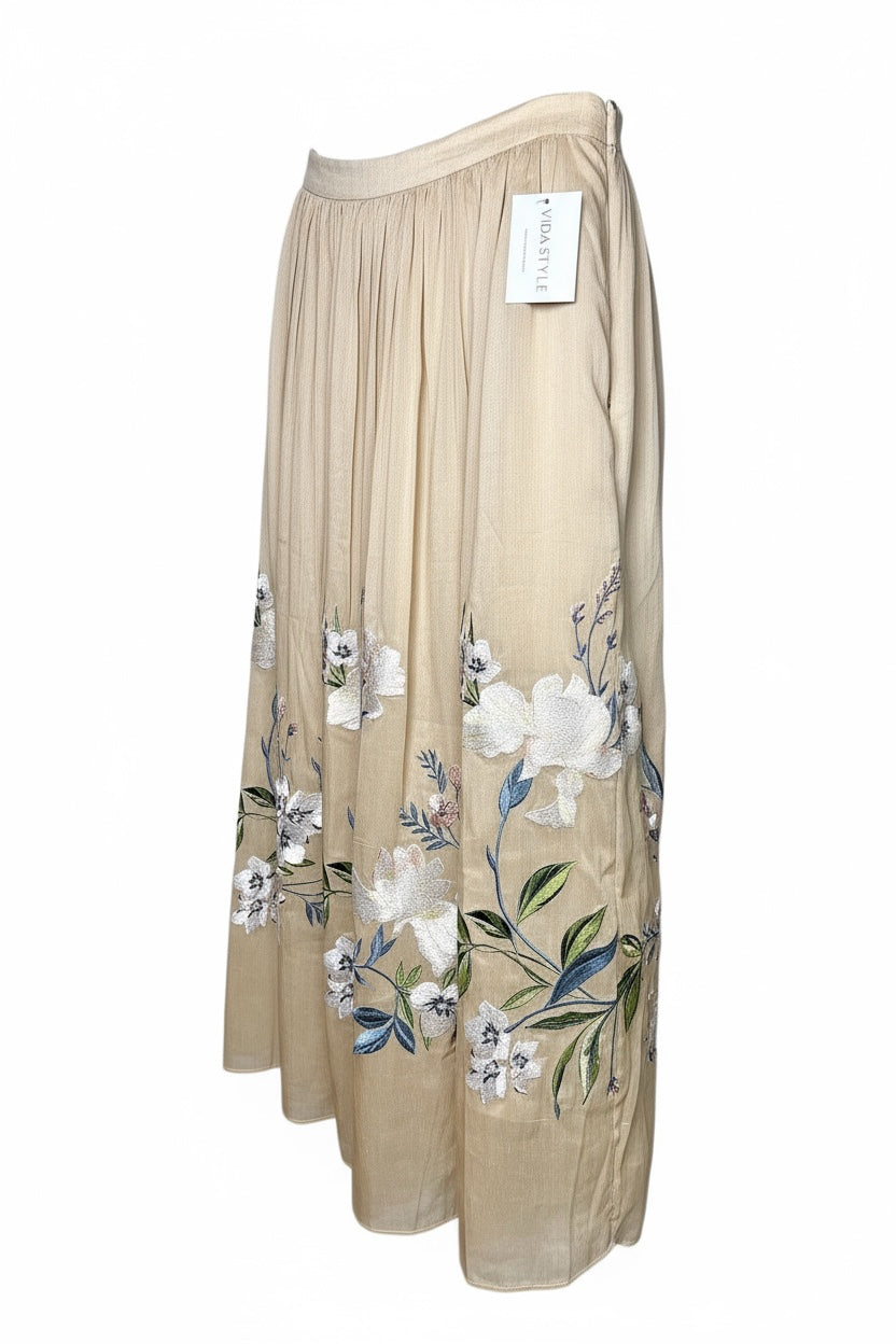 Women Size 10 Christy Lynn Tan Embroidered Skirt